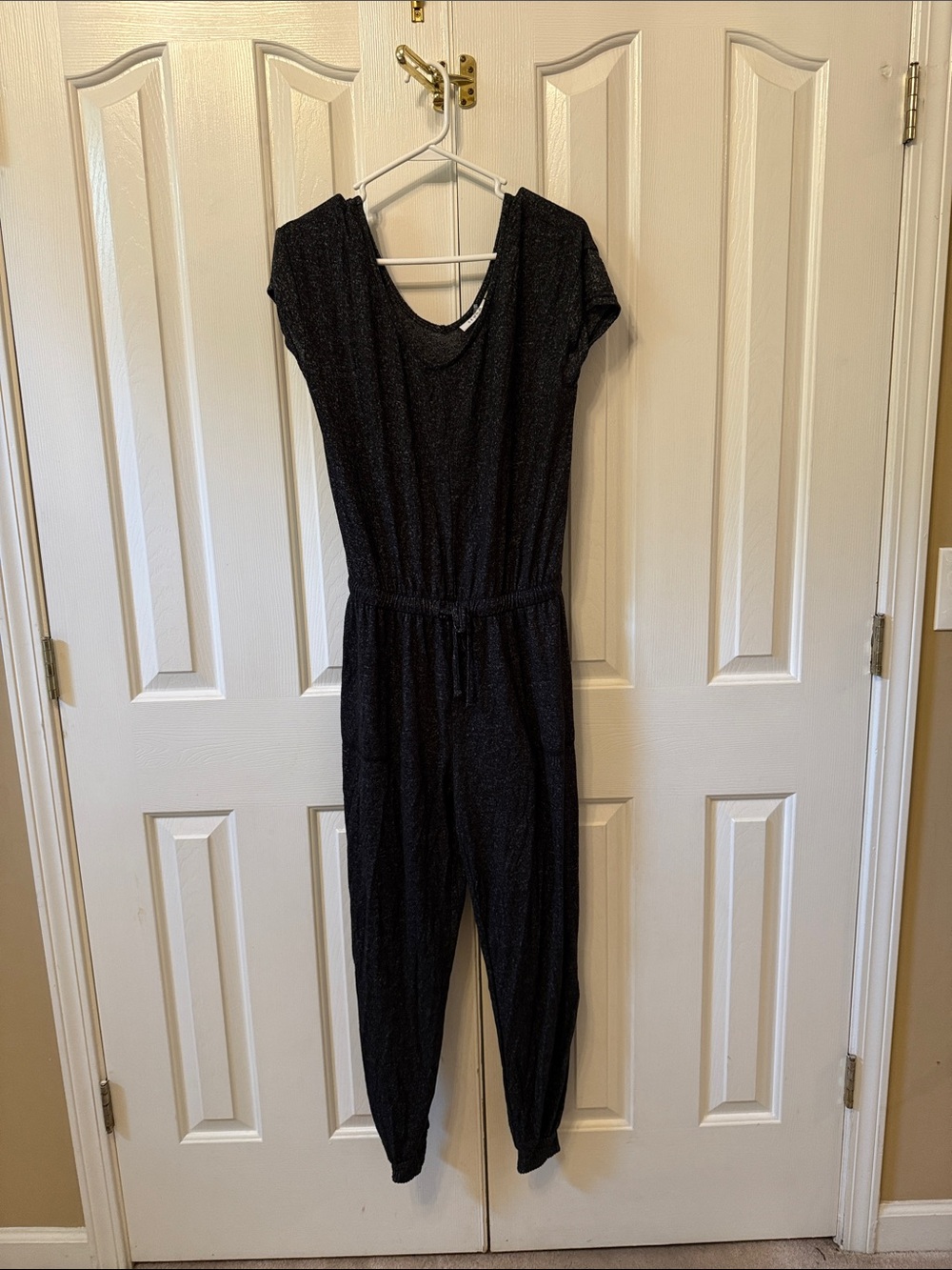 Serra BlackJumpsuit with Drawstring Waist size medium heathered grey